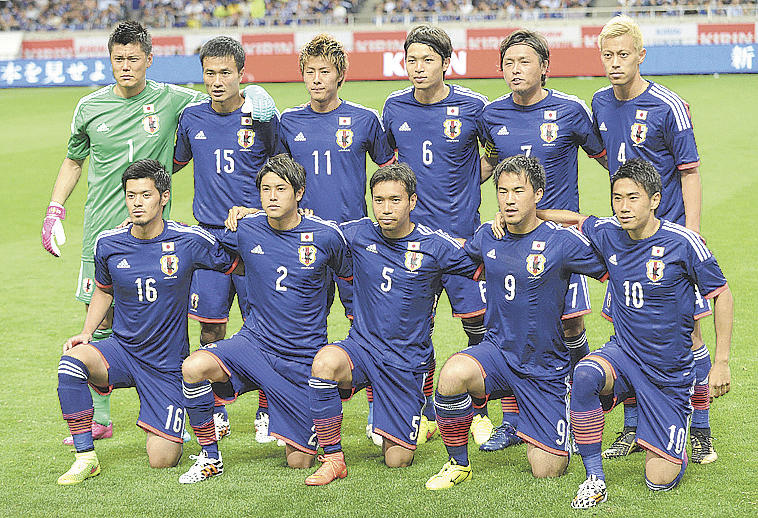 A seleção japonesa encantou a Ásia foi a primeira a garantir sua vaga na Copa 2014 - AFP PHOTO/TOSHIFUMI KITAMURA