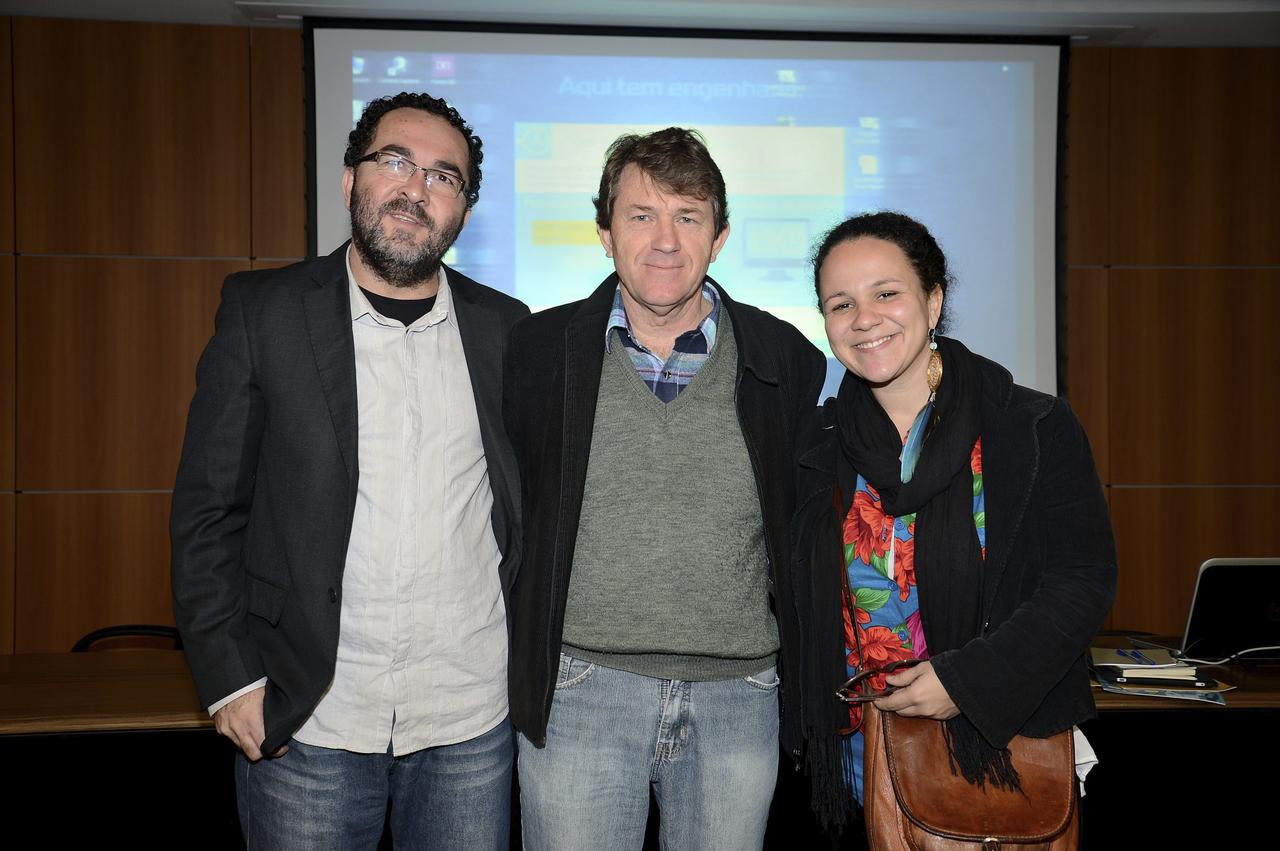 Marcos Pardim, Davidson Panis Kaseker (diretor do Sisem-SP) e Débora Bergamini - Erick Pinheiro
