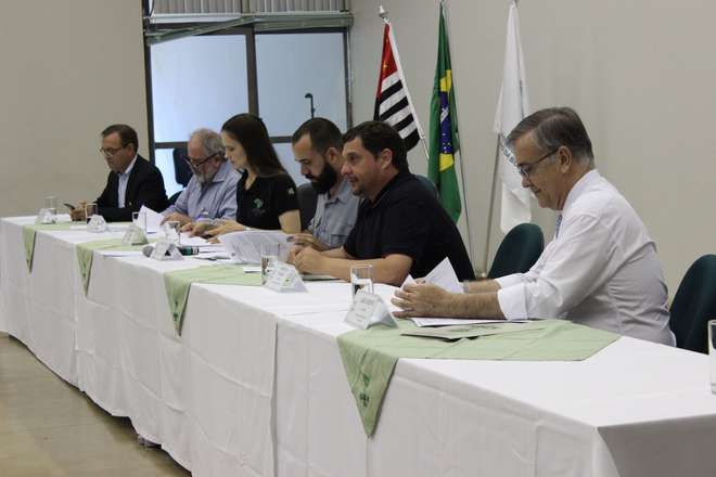 Cerimônia reuniu prefeitos no auditório da ACAdebio - DIVULGAÇÃO