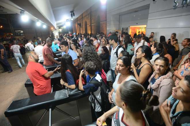 Com a paralisação, há dificuldades para quem frequenta o Terminal Santo Antônio - 