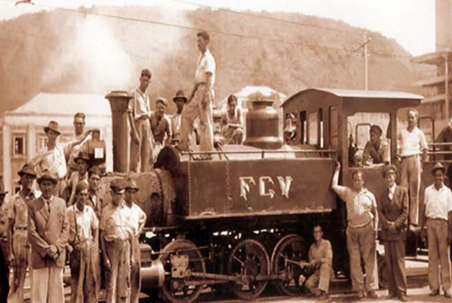 Foto histórica tirada no primeiro ano de funcionamento da Fábrica Santa Helena - DIVULGAÇÃO GRUPO VOTORANTIM