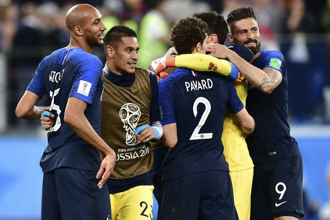 Jogadores franceses comemoram vitória - AFP / Giuseppe CACACE