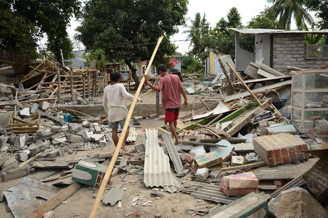  O terremoto que atingiu Lombok causou grandes danos  - SONNY TUMBELAKA/ AFP