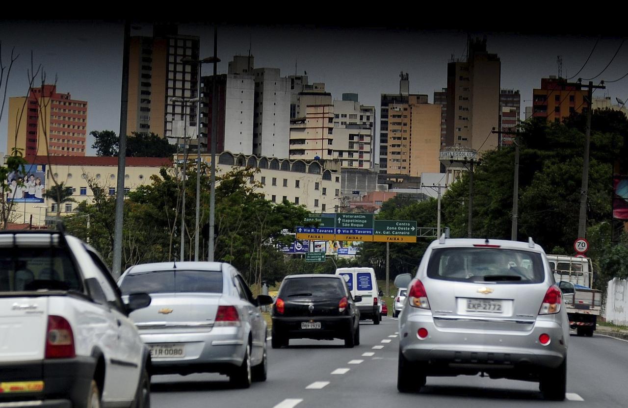 Garoa ameniza tempo seco depois de 54 dias sem chuva - 11/09/12 - SOROCABA  E REGIÃO - Jornal Cruzeiro do Sul