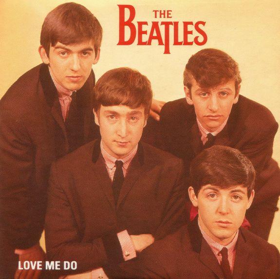 Love Me Do - 50 Momentos Marcantes dos Beatles é lançado no