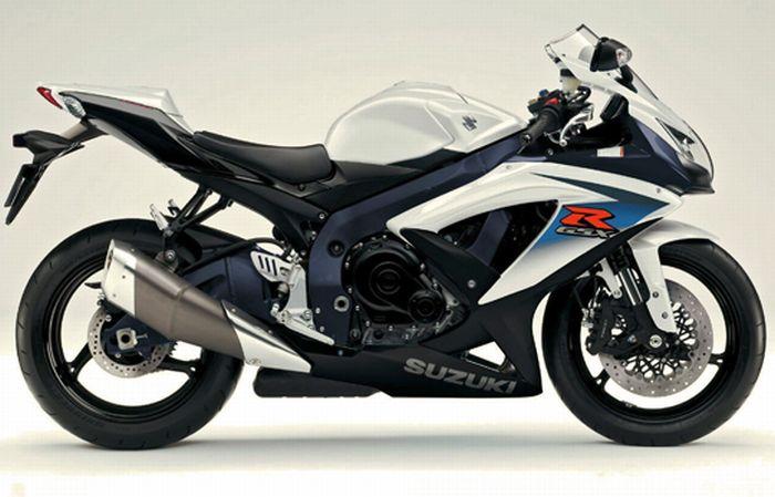 Suzuki GSXR 750 - Divulgação