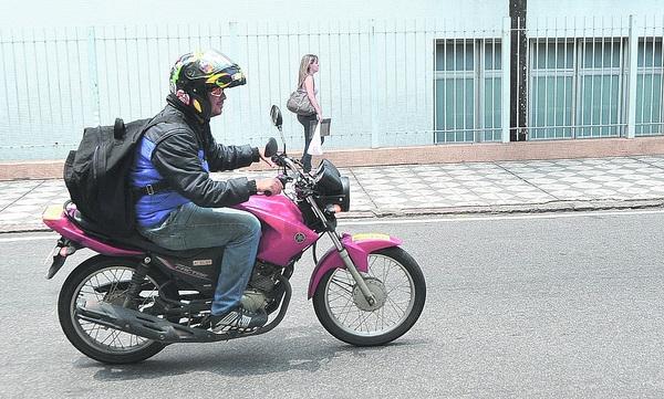 Contran altera regras para Motofrete e Mototáxi (de novo)