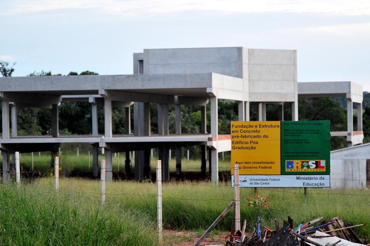 Universidade tem obra de ampliação de salas de aulas - Pedro Negrão