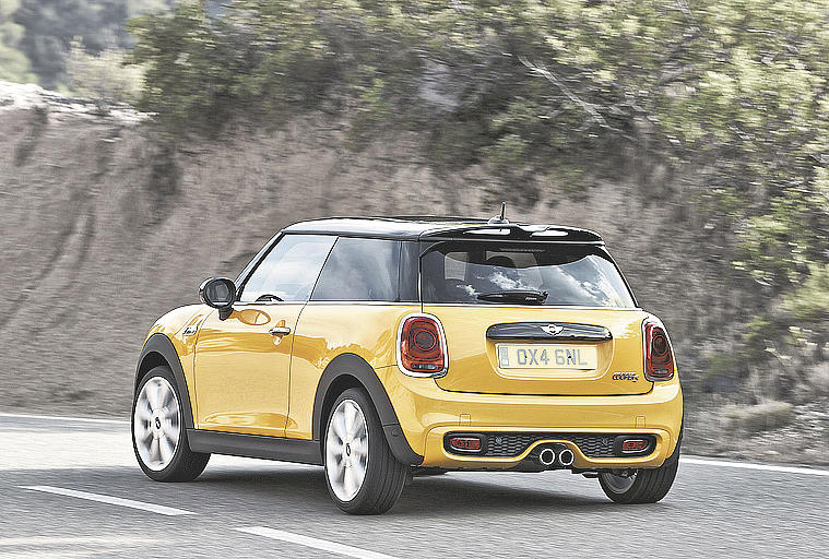 G1 > Carros - NOTÍCIAS - G1 andou no compacto premium inglês MINI Cooper