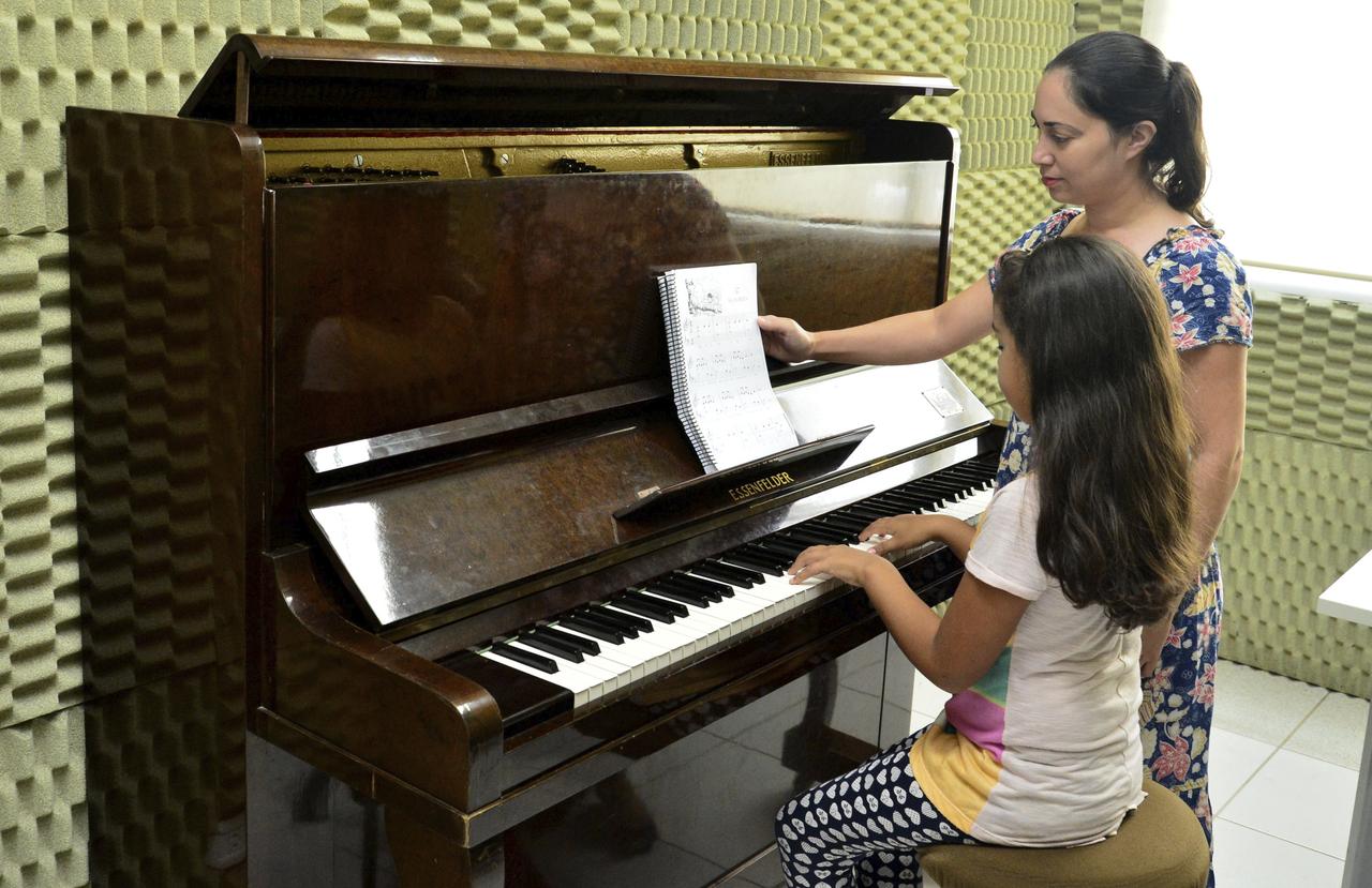 Recital de Piano da Escola Municipal de Musica