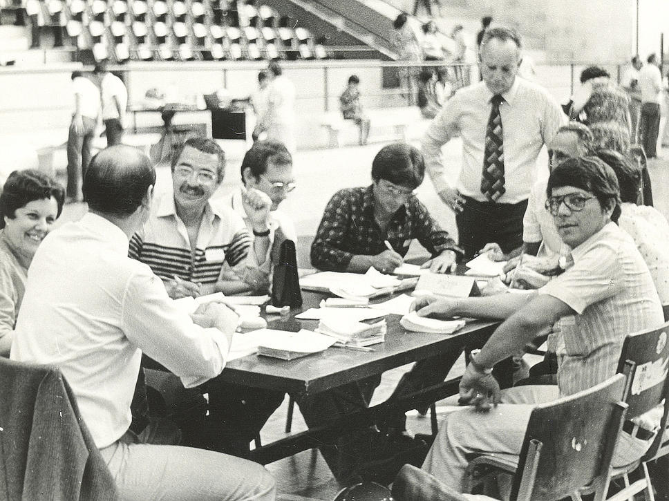 Teste de apuração de votos no Ginásio Municipal de Esportes, em novembro de 1982 - Arquivo JCS/Aldo V. Silva
