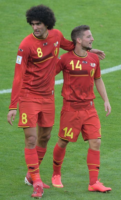 Fellaini e Mertens entraram no segundo tempo para garantir a vitória da Bélgica - AFP / Gabriel Bouys