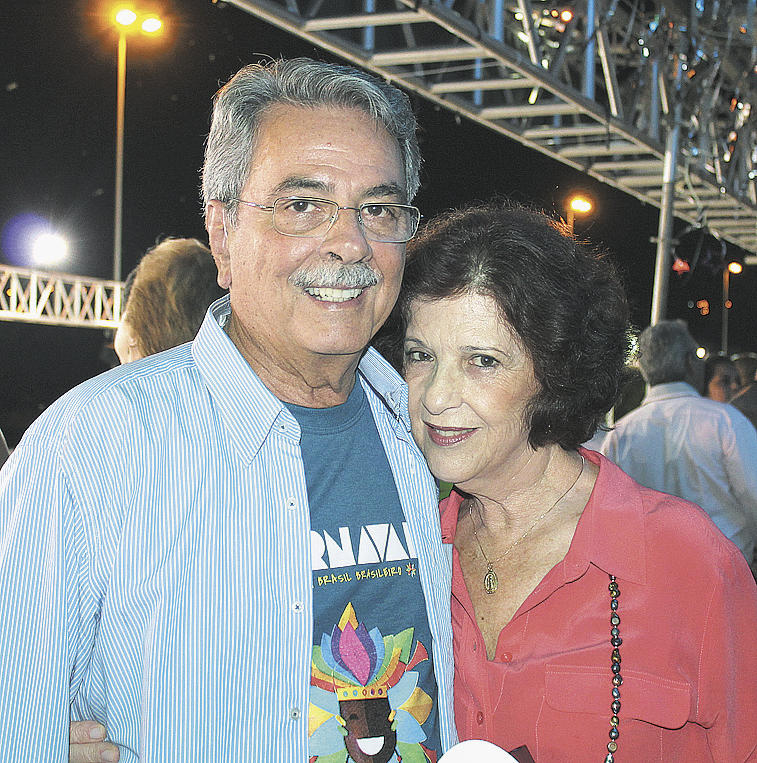 O prefeito Antônio Carlos Pannunzio e a esposa Maria Inês Pannunzio na abertura do Carnaval de Sorocaba - 