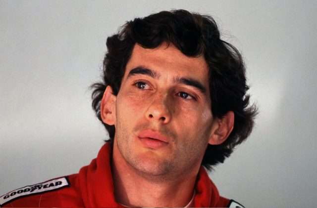 Pilotos e escuderias homenageiam Senna no 23º ano de sua morte - 01/05