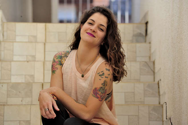 Isabela tem 14 tatuagens e pretende fazer outras - EMÍDIO MARQUES