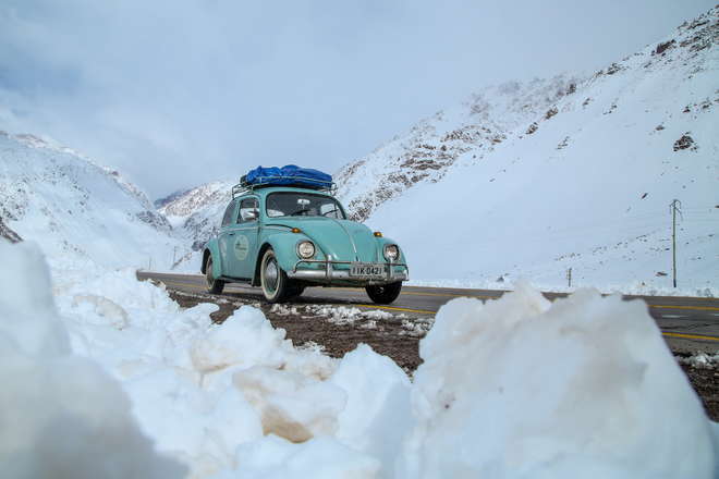 Com Fusca 68 vindo do Brasil, torcedores viajam pela Rússia