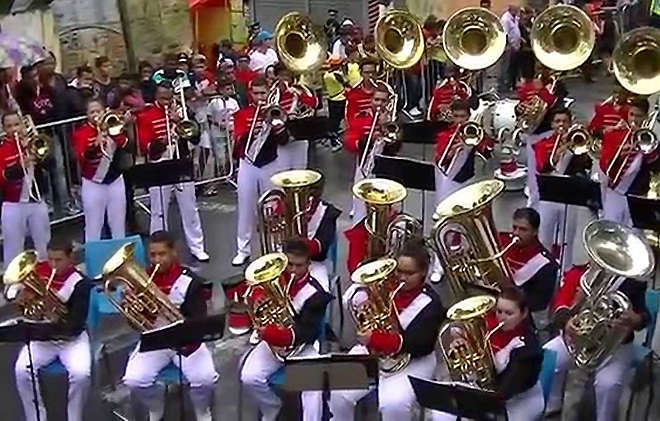 Na noite de 10 de junho (domingo), quem anima a Festa de Santo Antônio é a Banda Marcial de Iperó  - REPRODUÇÃO: FACEBOOK