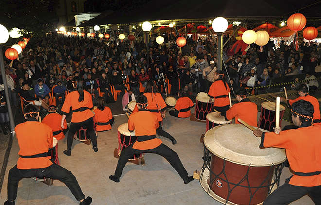 Apresentações de grupos de taiko de várias cidades estão entre as atrações da Festa Japonesa, em Itu - REPRODUÇÃO: FACEBOOK