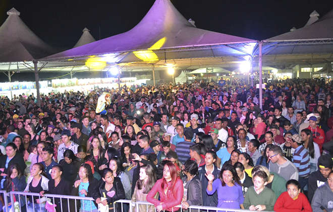 Expo Gengibre é uma das mais antigas festas da região, recebendo milhares de participantes todos os anos - REPRODUÇÃO: FACEBOOK