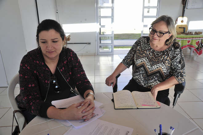 Elaine e Sonia destacam os benefícios para os moradores - EMÍDIO MARQUES